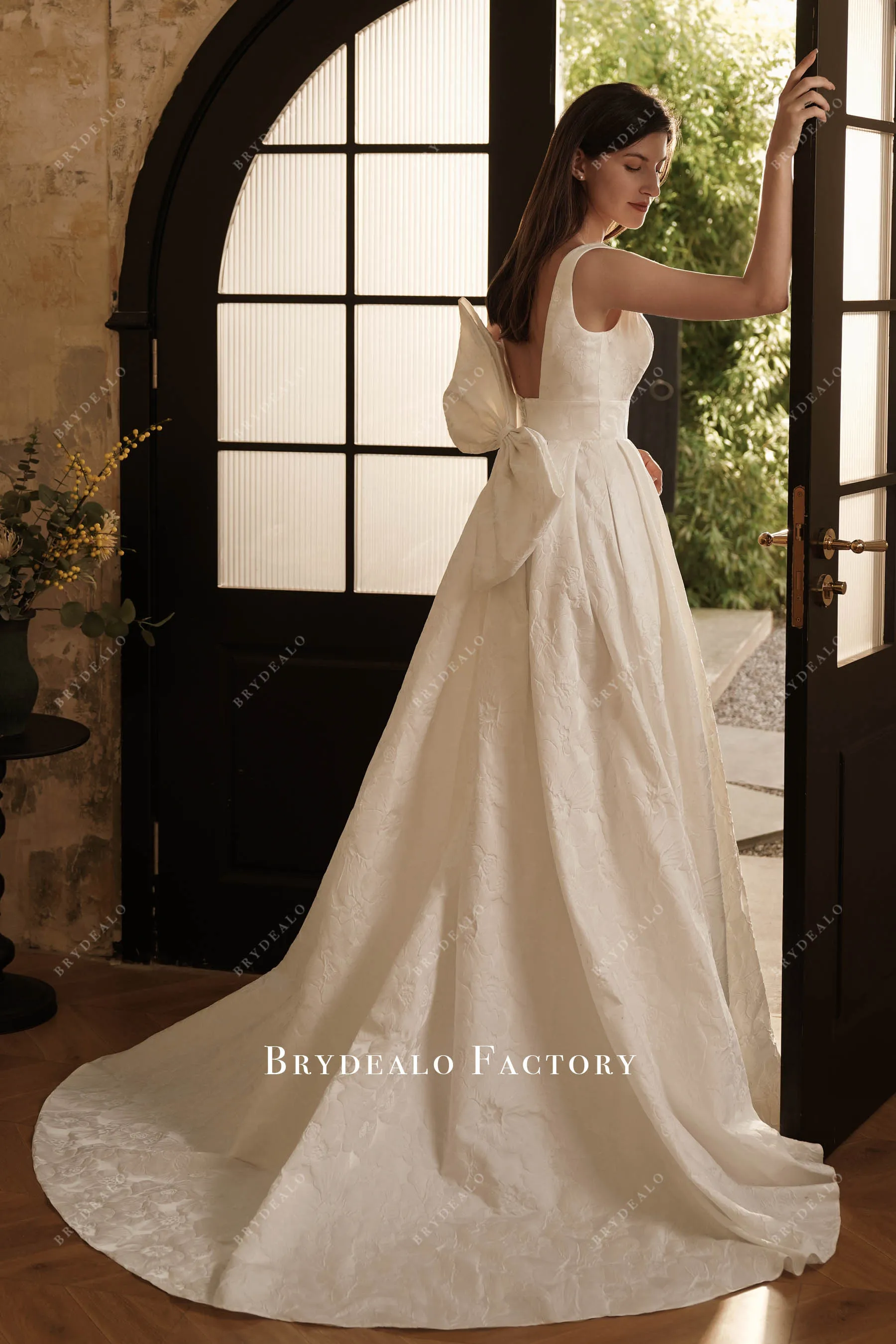 Elegant Floral Texture Pocket A-line Wedding Dress