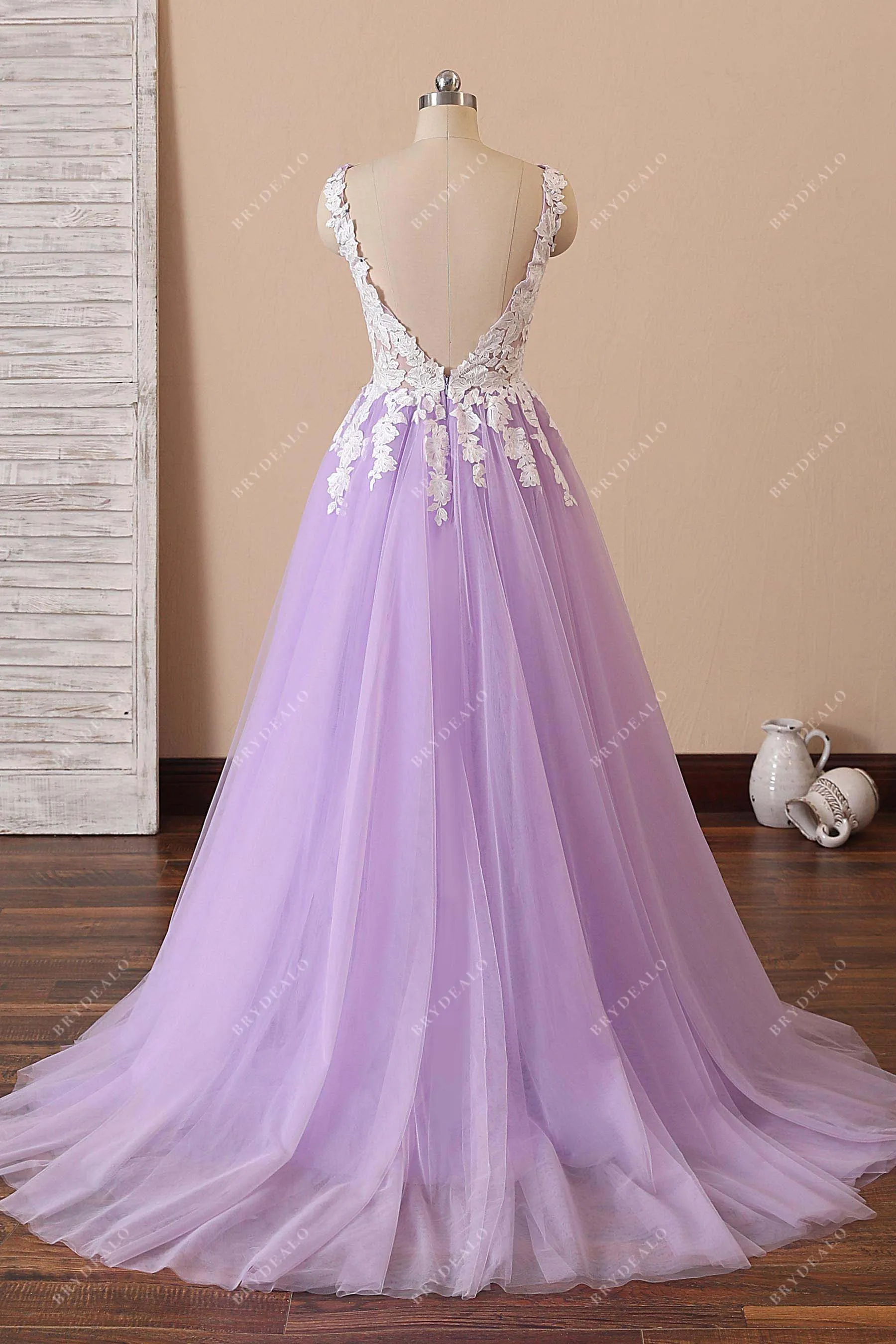 Elegant Lilac Tulle Ivory Lace V-neck Formal Gown