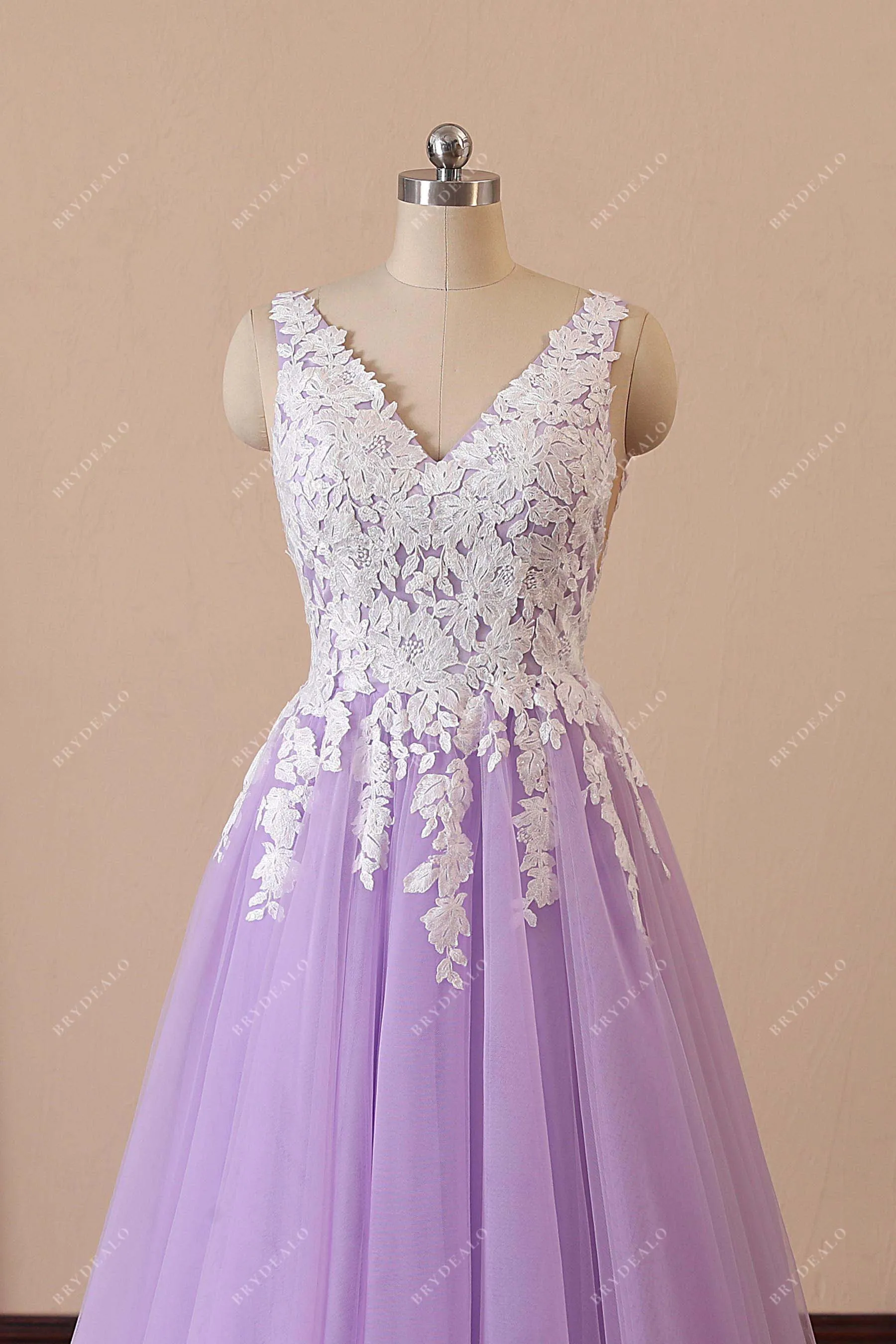 Elegant Lilac Tulle Ivory Lace V-neck Formal Gown