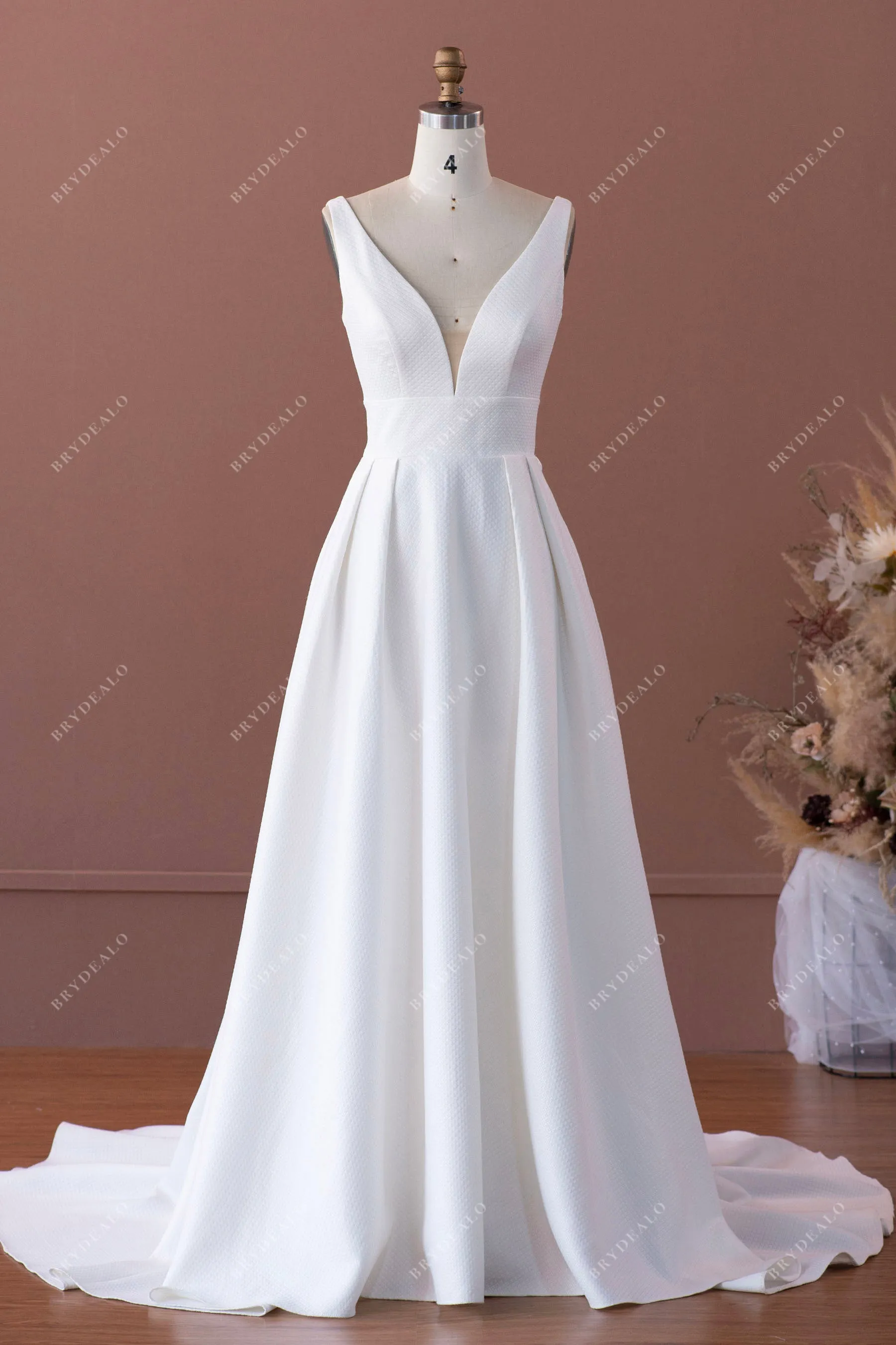 Elegant Textured Wedding Dress with Pockets