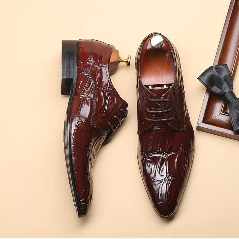 GatorLuxe Exquisite Lace-Up Pointed Toe Brogue Dress Shoes