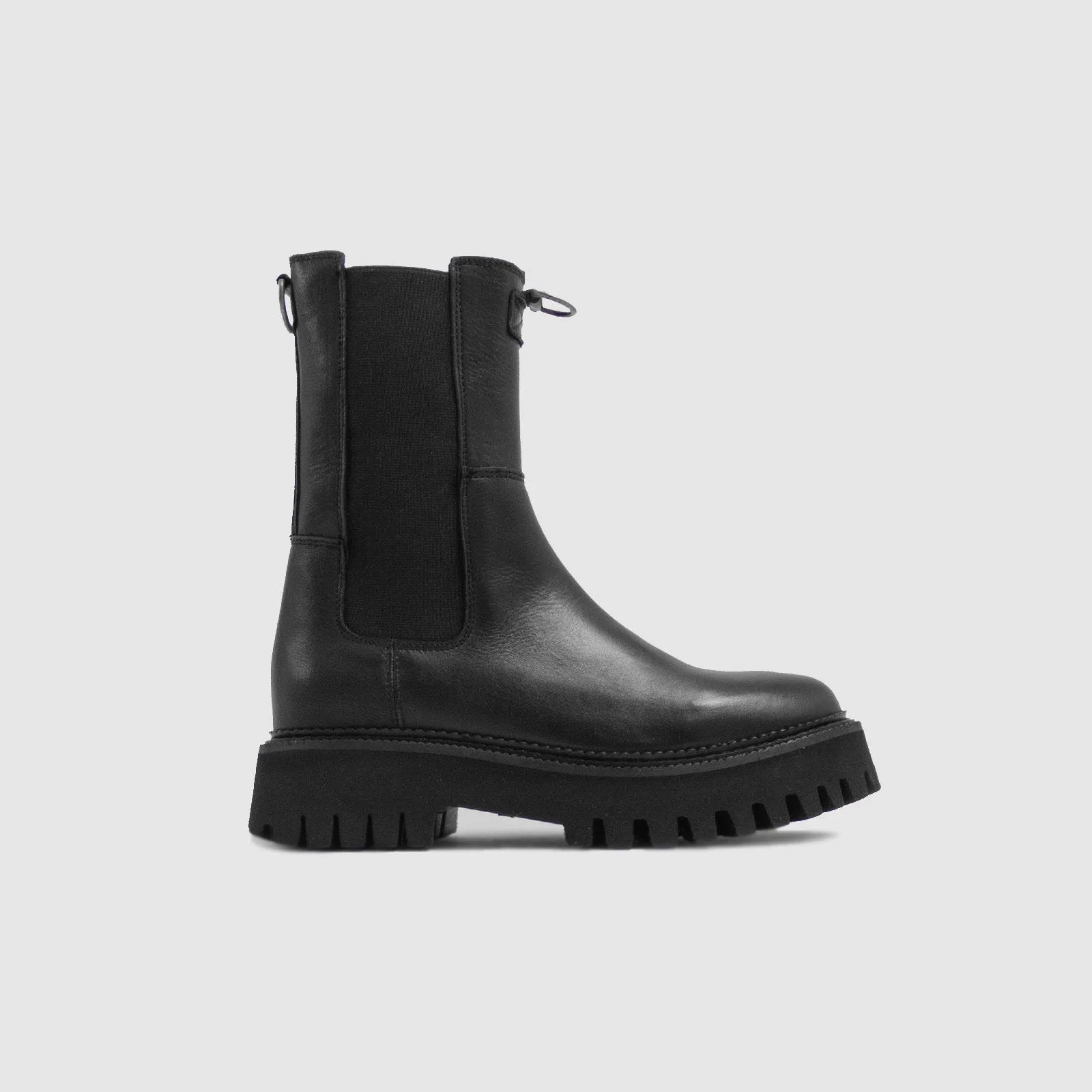 Groovy Chelsea Black Boots