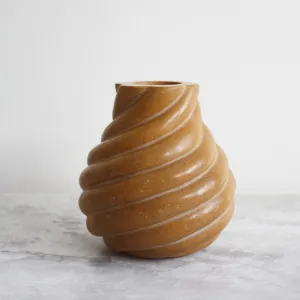 Small Swell Vase in Honeycomb